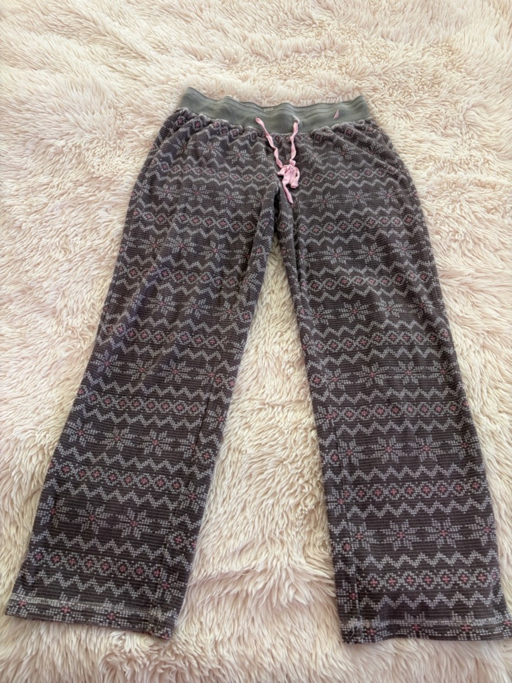 Sonoma Gray and Pink Fleece Pajama Set - Picture 4 of 4